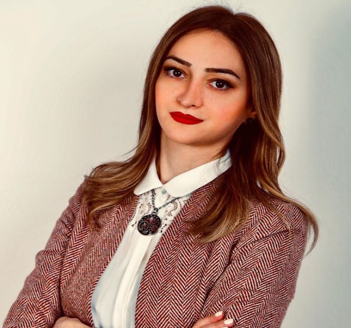Հանրային խորհրդի մամուլի պատասխանատուն և այլ աշխատակիցներ ազատման դիմում են ներկայացրել