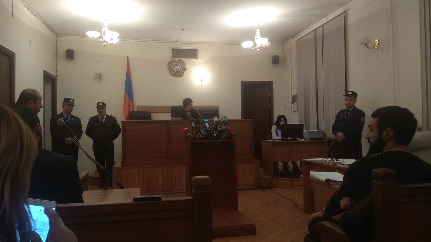 Ռոբերտ Քոչարյանի պաշտպանները ինքնաբացարկի միջնորդություն ներկայացրեցին դատավոր Լուսինե Աբգարյանին