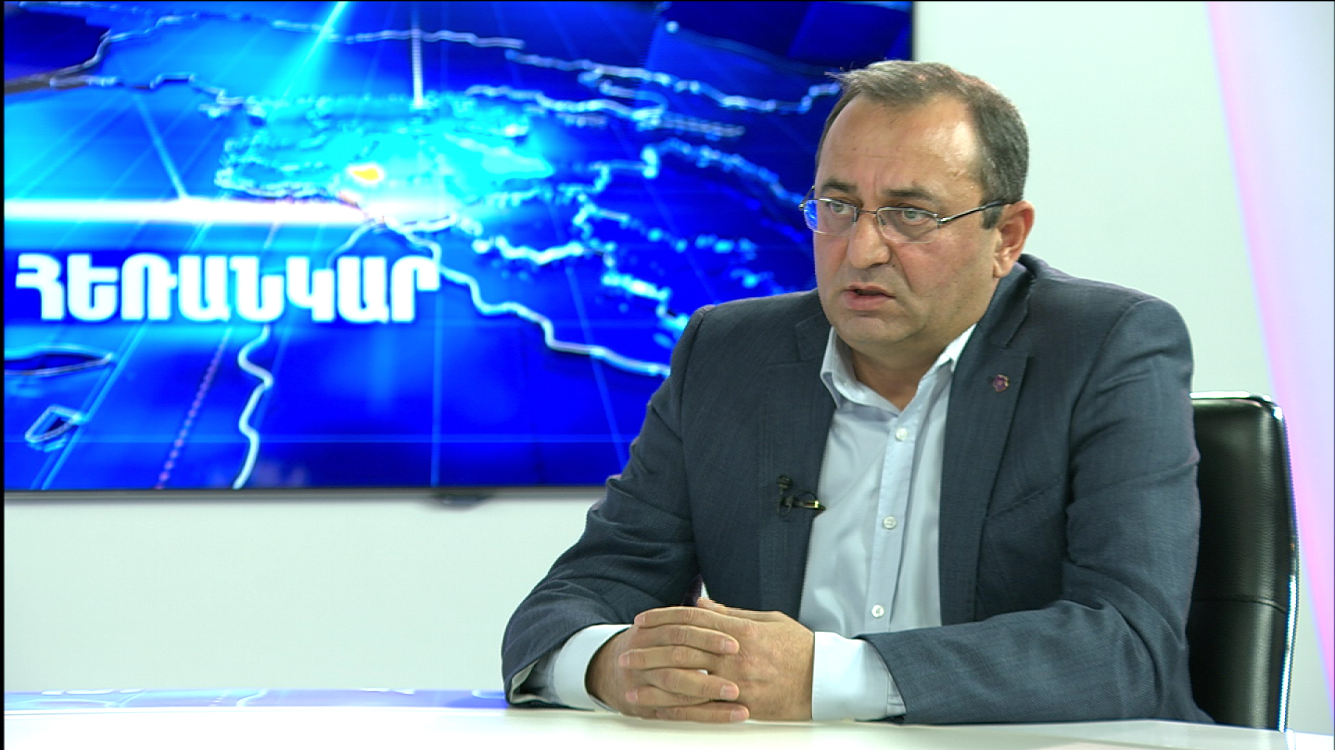 Արծվիկ Մինասյան