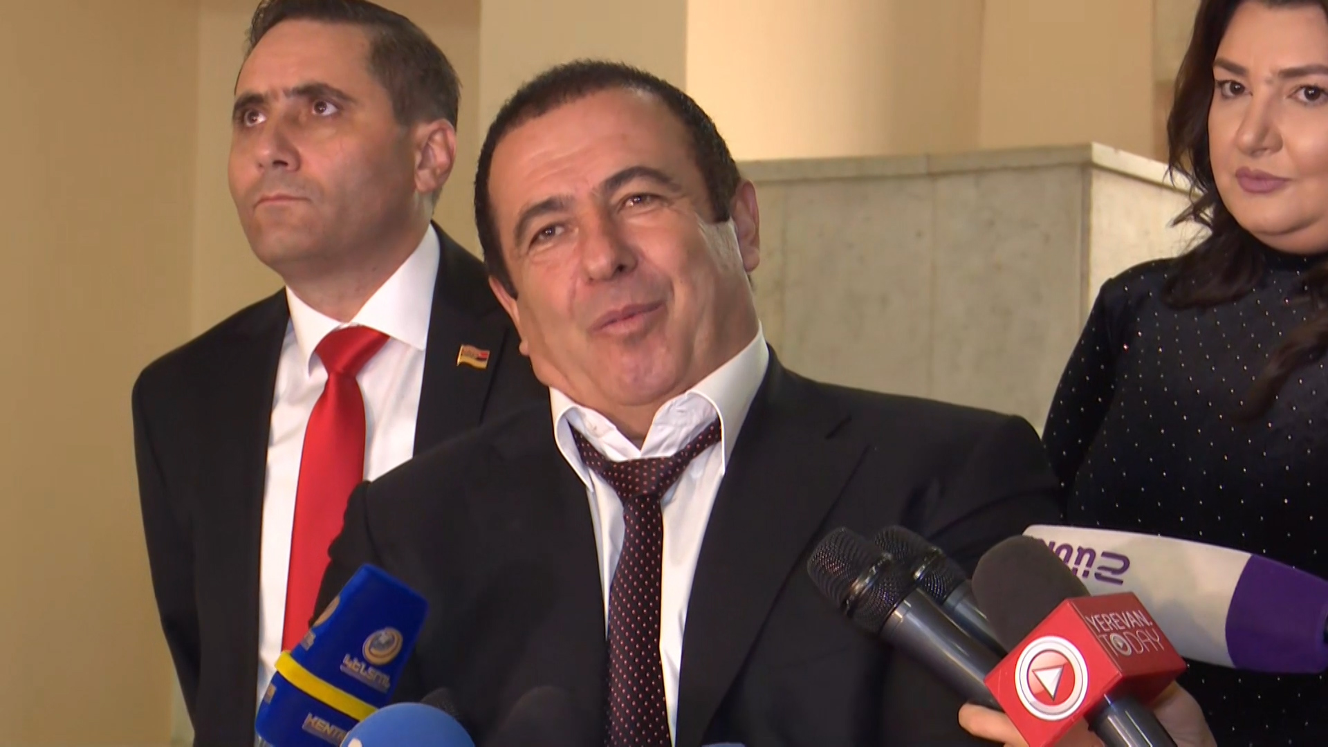 «Առանց աշխատելու հա՛մ թոշակ են տալիս, հա՛մ աշխատավարձ»․ ԲՀԿ-ն դեմ է ՍԴ դատավորներին վաղ կենսաթոշակի ուղարկելուն