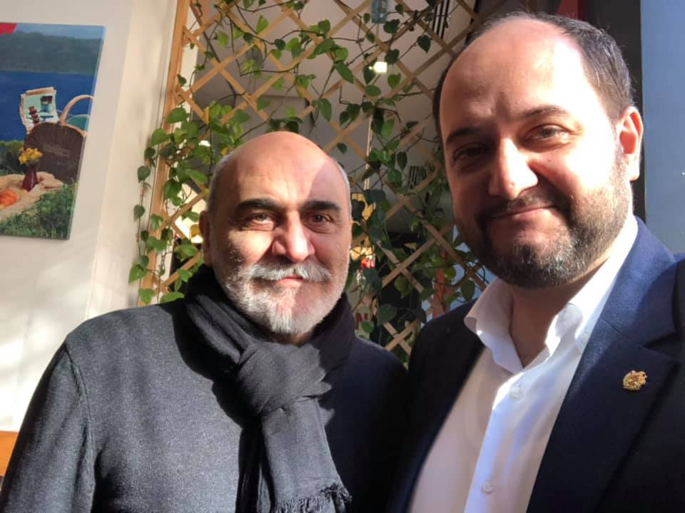 Այսօր մեծ պատիվ էր առաջին անգամ երկար շփվելու իմ սիրած կերպարները կերտած Միքայել Պողոսյանի հետ. Արայիկ Հարությունյան