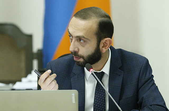 Արարատ Միրզոյանը շնորհավորական ուղերձներ է հղել