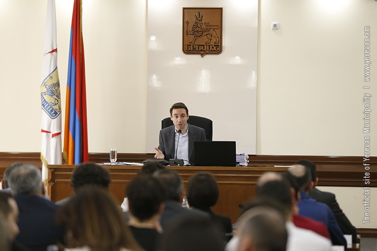 Զվարճանքի և ժամանցի որոշ օբյեկտներ կտեղակայվեն բնակելի շենքերից ու կրթական հաստատություններից 100 մ հեռավորության վրա