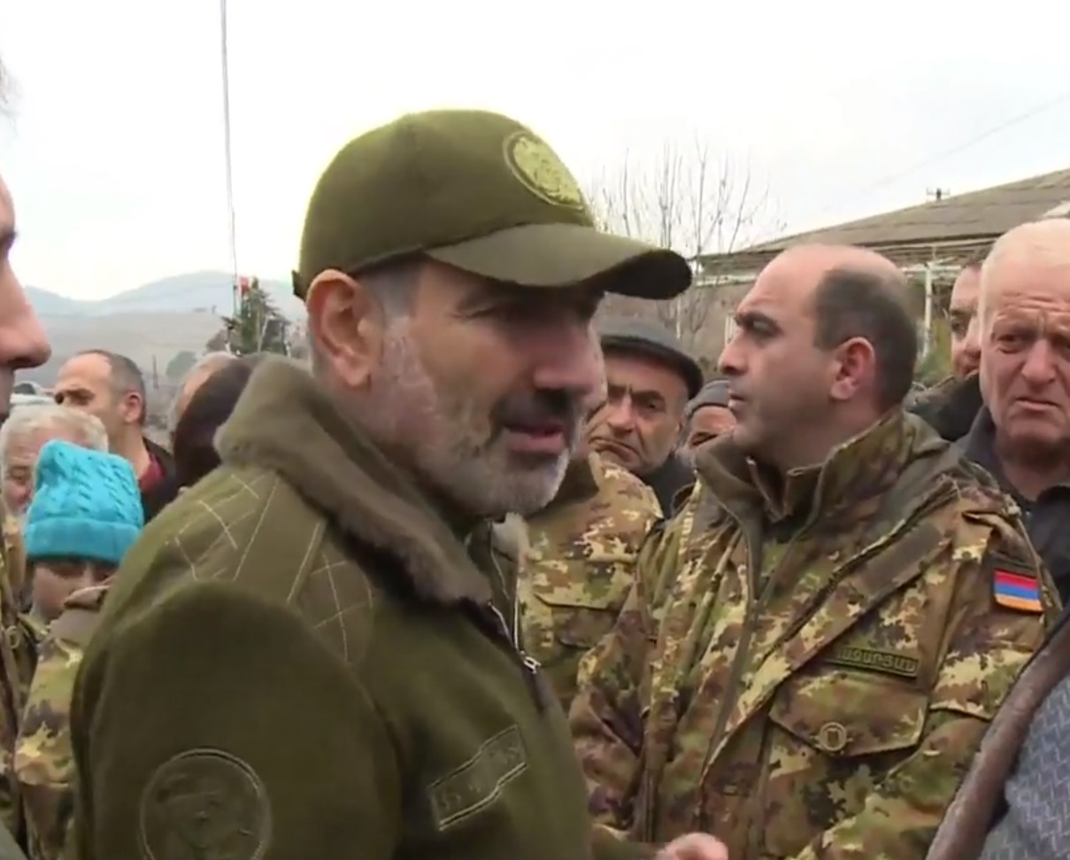 Որ պյանը խոստանմ եք, ըլըմ ա. Կոթիի բնակիչը՝ վարչապետին