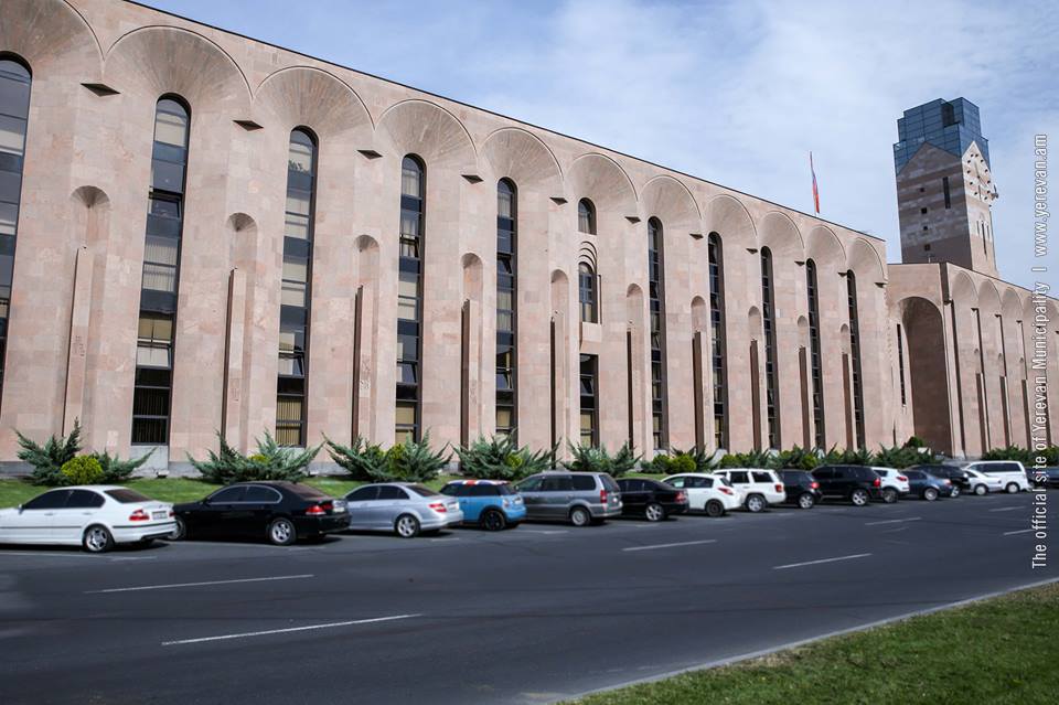 Երևանի քաղաքապետարանը վերսկսում է քաղաքացիների ընդունելությունը՝ նոր կարգով