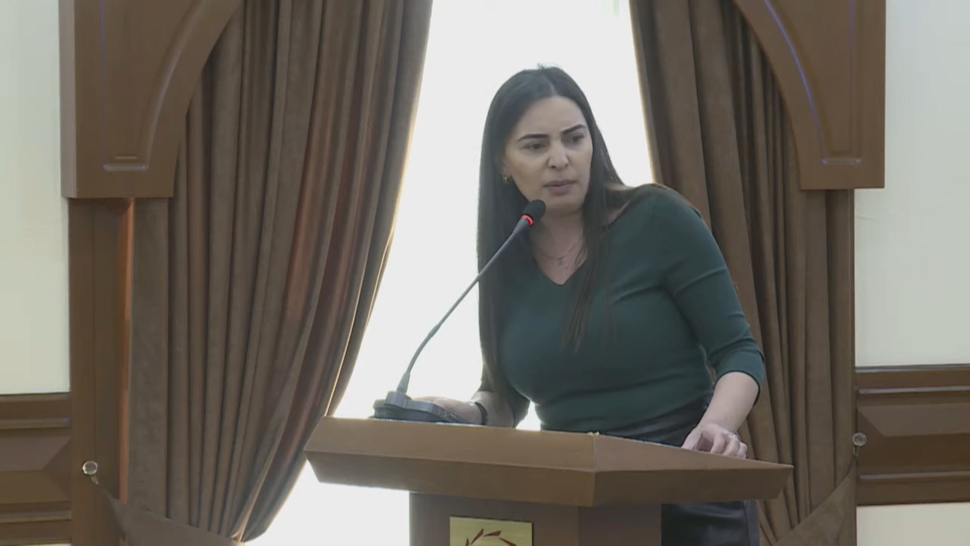 Պարո՛ն քաղաքապետ, այդ Ձեզ էր կոմֆորտ ՀՀԿ-ի հետ. ավագանու նիստը շարունակվում է լարված մթնոլորտում