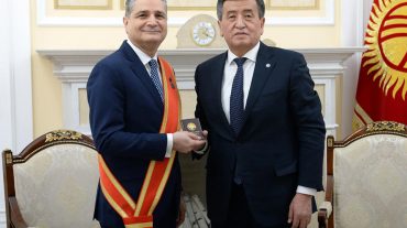 Տիգրան Սարգսյանը մեդալ է ստացել Ղրղզստանի նախագահից