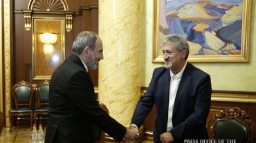 Վարչապետն ընդունել է հայտնի աստղաֆիզիկոս Գարիկ Իսրայելյանին