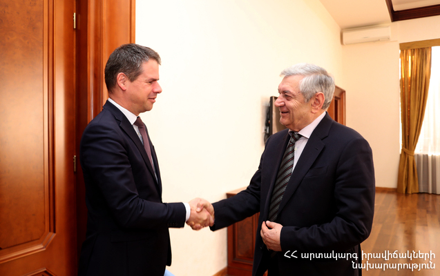 Ֆելիքս Ցոլակյանն ընդունել է ՀՀ-ում Ֆրանսիայի արտակարգ և լիազոր դեսպանին