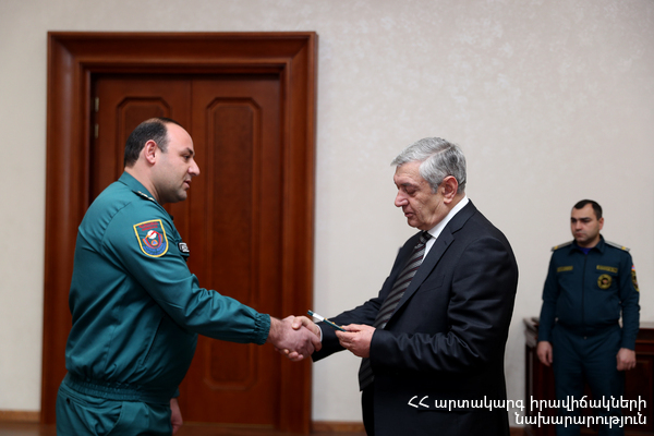 Փրկարար ծառայողներին շնորհվել են հերթական կոչումներ