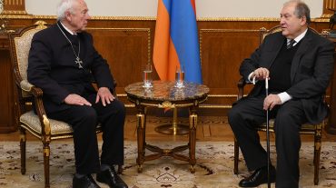 Արմեն Սարգսյանն ընդունել է Կարլ Հայնց Շայդեին
