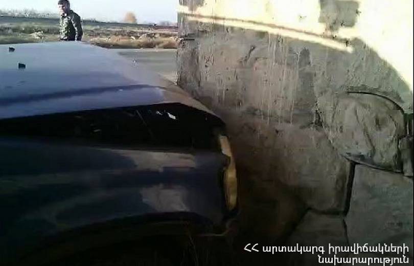 Արմավիրում «Honda CR-V»-ն բախվել է կանգառի տաղավարին, կա տուժած