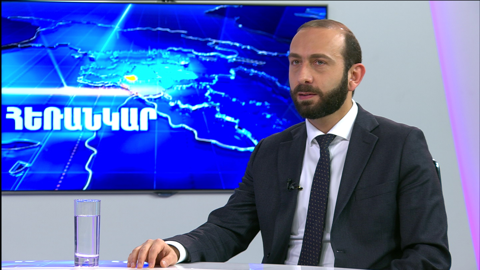 Արարատ Միրզոյան