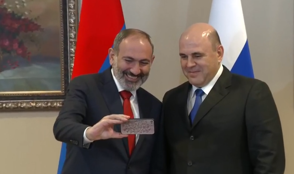Սելֆի ՌԴ նորանշանակ վարչապետի հետ. Փաշինյանը հանդիպել է Միխայիլ Միշուստինի հետ