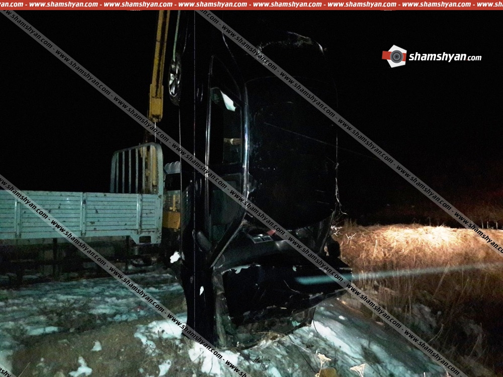 Կոտայքի մարզում 40–ամյա վարորդը, ВАЗ 21174-ով մի քանի պտույտ շրջվելով, գլխիվայր հայտնվել է ձորում