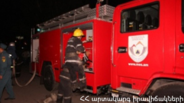 Մաշտոցի պողոտայում մեքենա է այրվում, դեպքի վայր է մեկնել 2 մարտական հաշվարկ