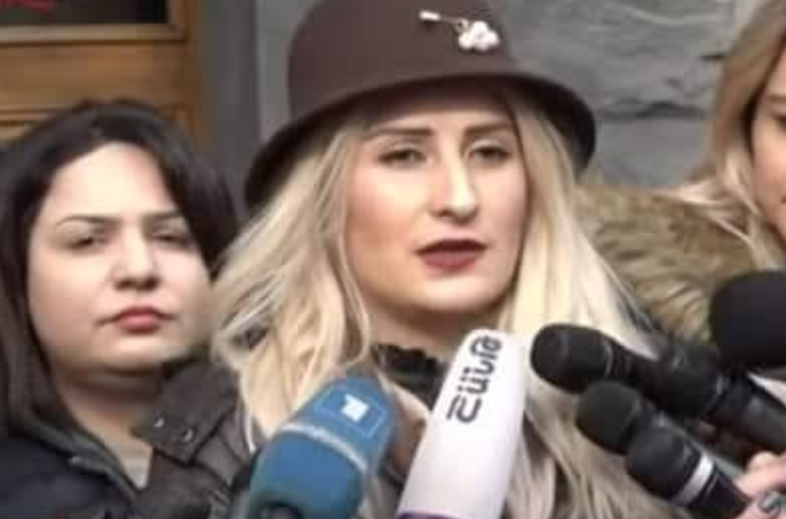Բերդ քաղաքում 1995-ին ծնված տղա երեխան գտել է իր կենսաբանական ծնողներին