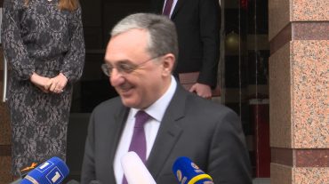 Պարոն Զոհրաբյանը ես չեմ. Զոհրաբ Մնացականյանը՝ լրագրողին