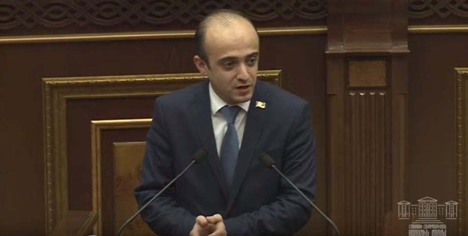 1000-ի դեմ պայքարեք, ա՜յ մարդ, բայց օրենքով պայքարեք․ Տարոն Սիմոնյանը՝ իմքայլականներին