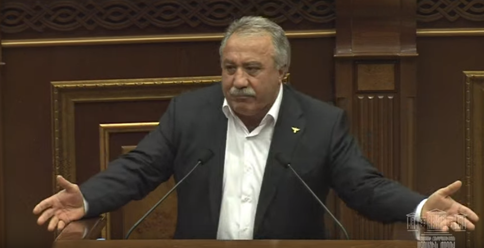 Պրծել եք, գնացե´ք, էս երկրի վրա ձեր արյունը պիտի չթափվի․ Սասուն Միքայելյան