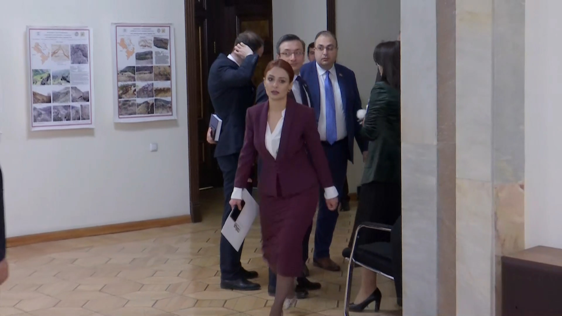Ինքը փորձեց ինձ դաստիարակչական խրատներ տալ. Անի Սամսոնյանը և Համազասպ Դանիելյանը վիճել են