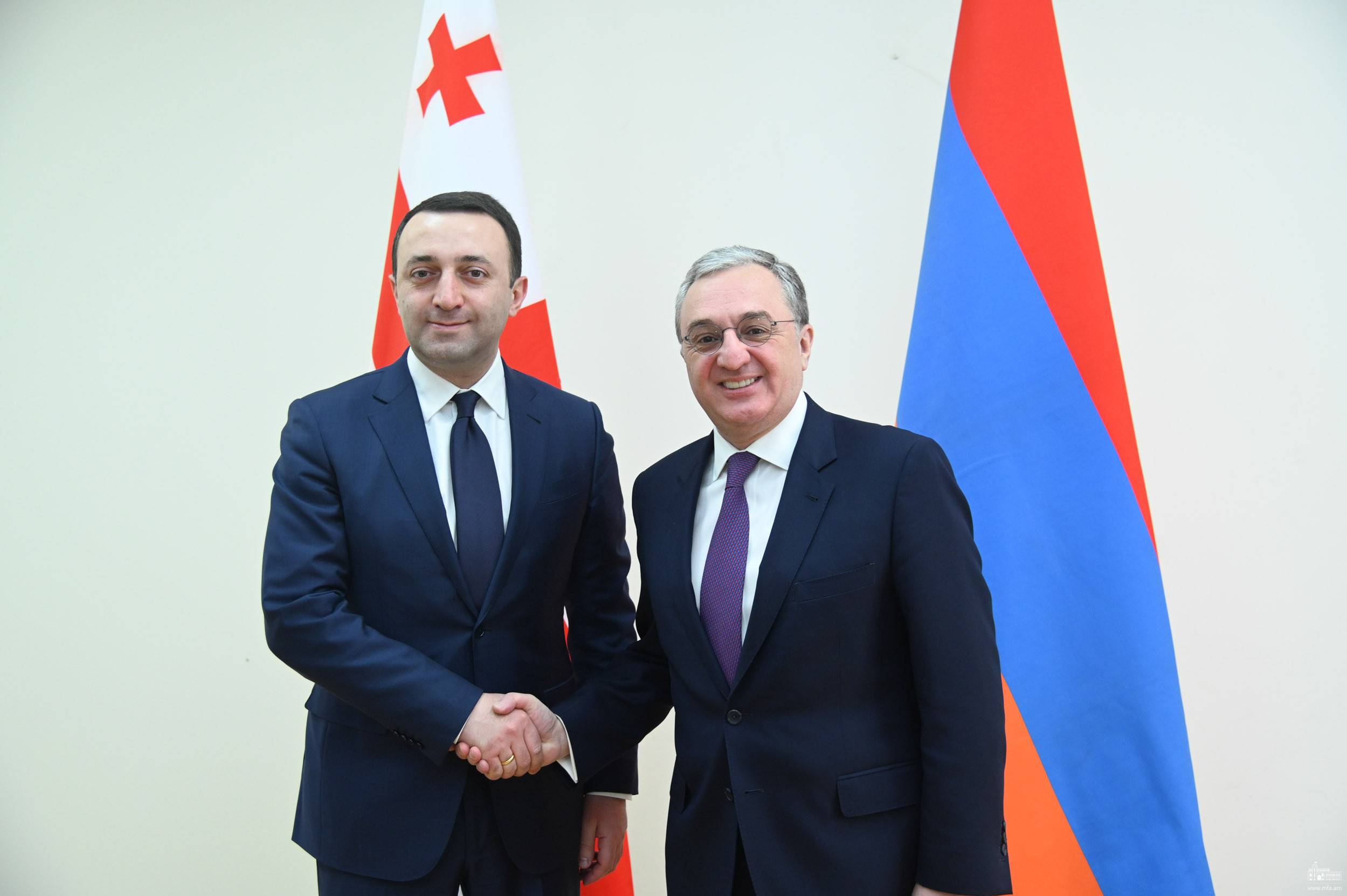 Զոհրաբ Մնացականյանը հանդիպել է Իրակլի Ղարիբաշվիլիի հետ
