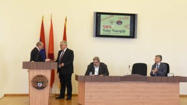 Հայ դատի հանձնախմբերի և գրասենյակների խորհրդաժողովի բացում Ստեփանակերտում