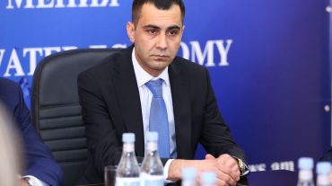 Սուրեն Պապիկյանն աշխատակազմին է ներկայացրել Ջրային կոմիտեի նորանշանակ ղեկավարին