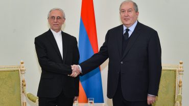Լավ հարևաններ, միմյանց թիկունք դժվար պահերին. Արմեն Սարգսյանը` ՀՀ-ում Իրանի նորանշանակ դեսպանին