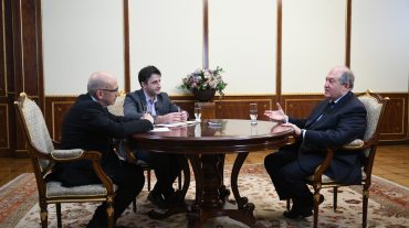 Ես կողմնակից եմ, որ մեր մշակույթում ամրանա ժողովրդին դիմելու գործընթացը. Արմեն Սարգսյանը հարցազրույց է տվել «Շանթ» հեռուստաընկերությանը, «Առավոտ» օրաթերթին և «Մեդիամաքս» գործակալությանը