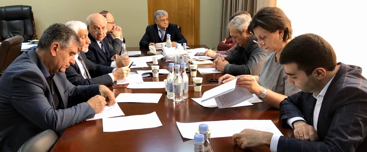 Քննարկում բնակապահովման իրավունքը դատական կարգով վերականգնած ընտանիքների բնակարանային խնդրի վերաբերյալ