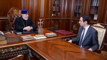 Ամենայն Հայոց կաթողիկոսն ընդունել է Երևանի քաղաքապետին