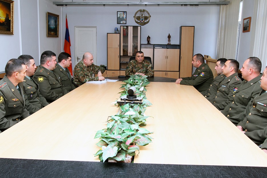 ՊԲ հրամանատարն ընդունել է ծառայողական հետագա առաջխաղացման ներկայացված մի շարք զինվորականների