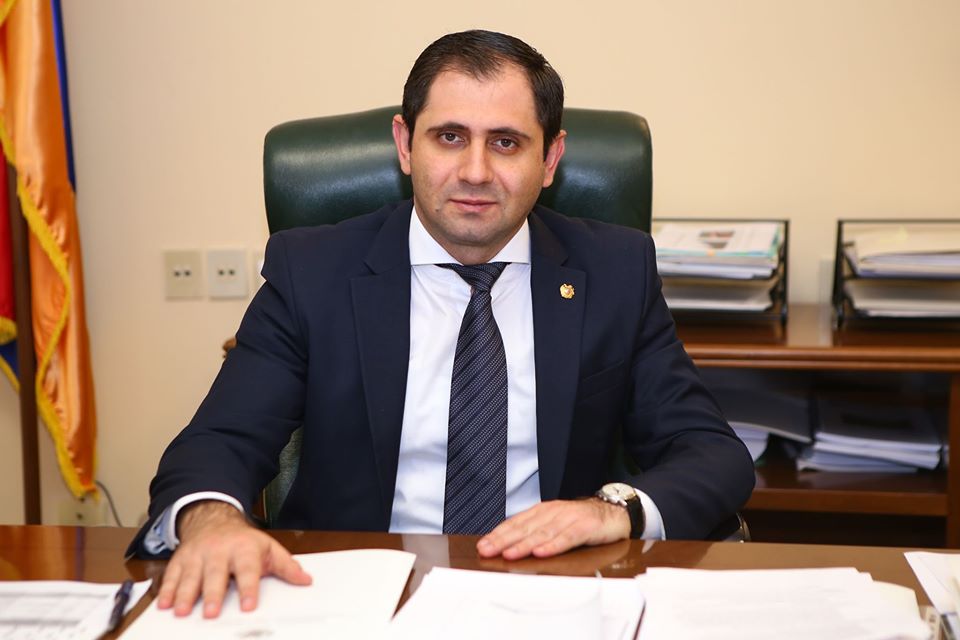 Սահմանադրական փոփոխությունների հանրաքվեի «Այո՛» շտաբը կգլխավորի Սուրեն Պապիկյանը