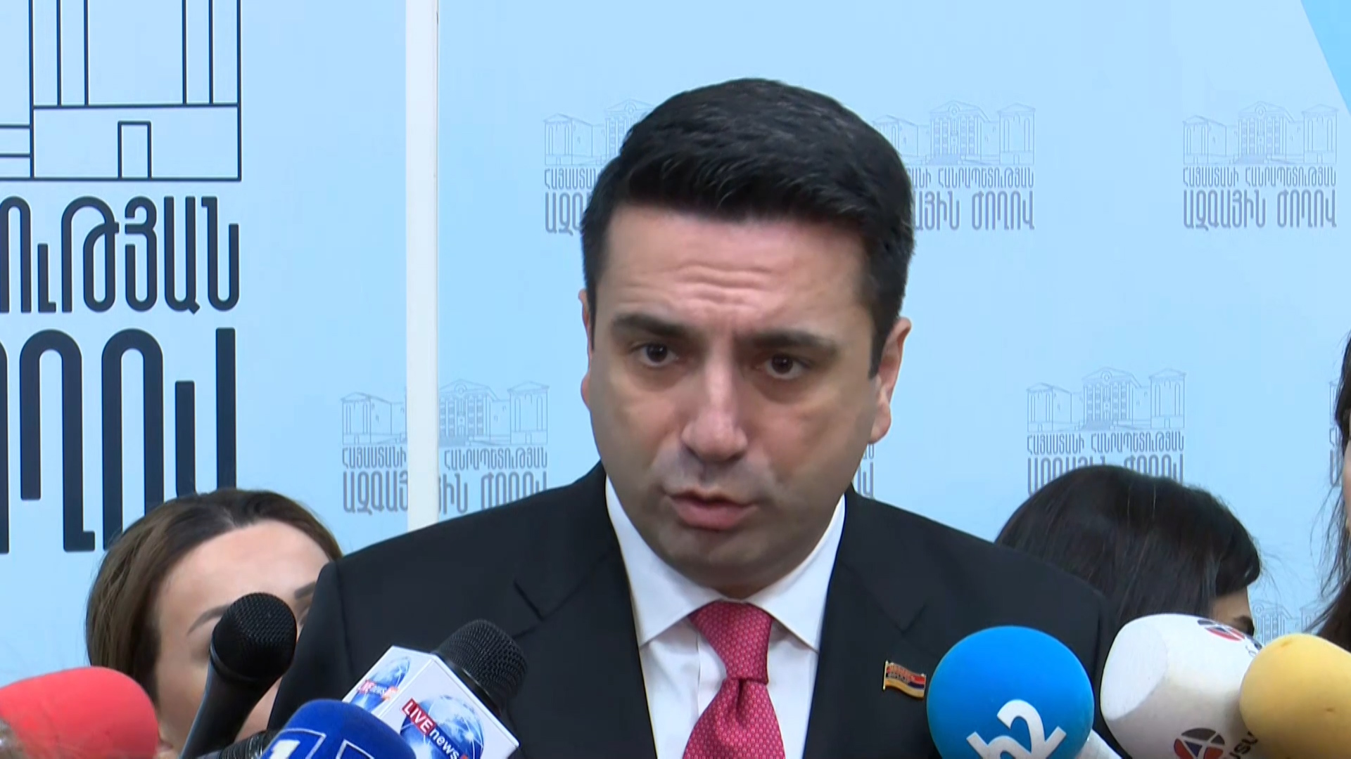 «Սուրբ տեղը» դատարկ չի մնա. Ալեն Սիմոնյան