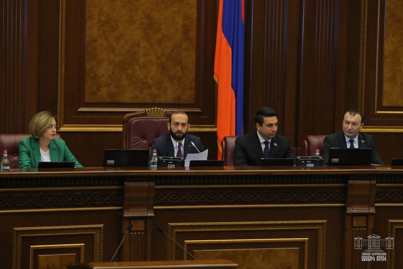 ԱԺ նիստը «Բարգավաճ Հայաստան»-ի խնդրանքով ընդմիջվեց