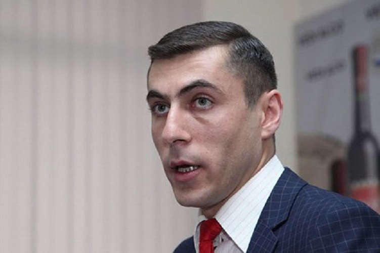Ժողովուրդ, նկատե՞լ եք …. Սուրենյանի գրառումը