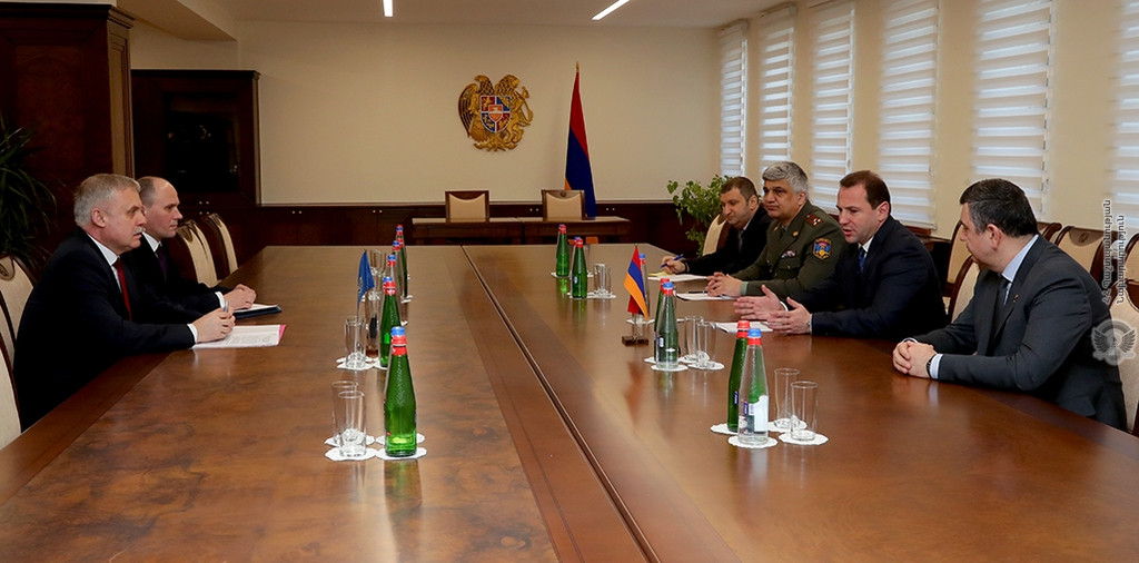 Դավիթ Տոնոյանը Ստանիսլավ Զասի հետ քննարկել է միջազգային և տարածաշրջանային անվտանգության հարցեր
