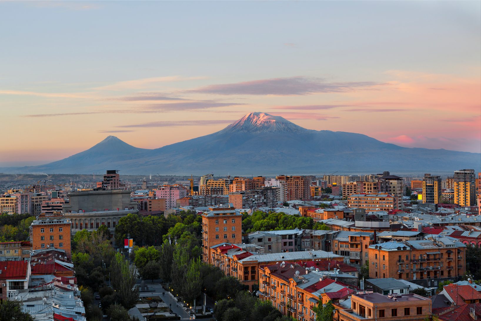 Կողքից երբեմն ավելի լավ է երևում մեր հայրենիքի հմայքն ու վեհությունը. Փաշինյանի գրառումը