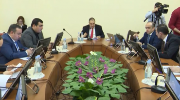 Քրեականացնել բռնության կոչը, քարոզը և բռնությունը հրապարակայնորեն արդարացնելը․ նախագիծը քննարկվել է ԱԺ պետաիրավական հանձնաժողովում