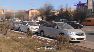 Երևանը՝ «1 միլիոնանոց ավտոշուկա». վաճառվող մեքենաները կայանատեղերի խնդիր են ստեղծում