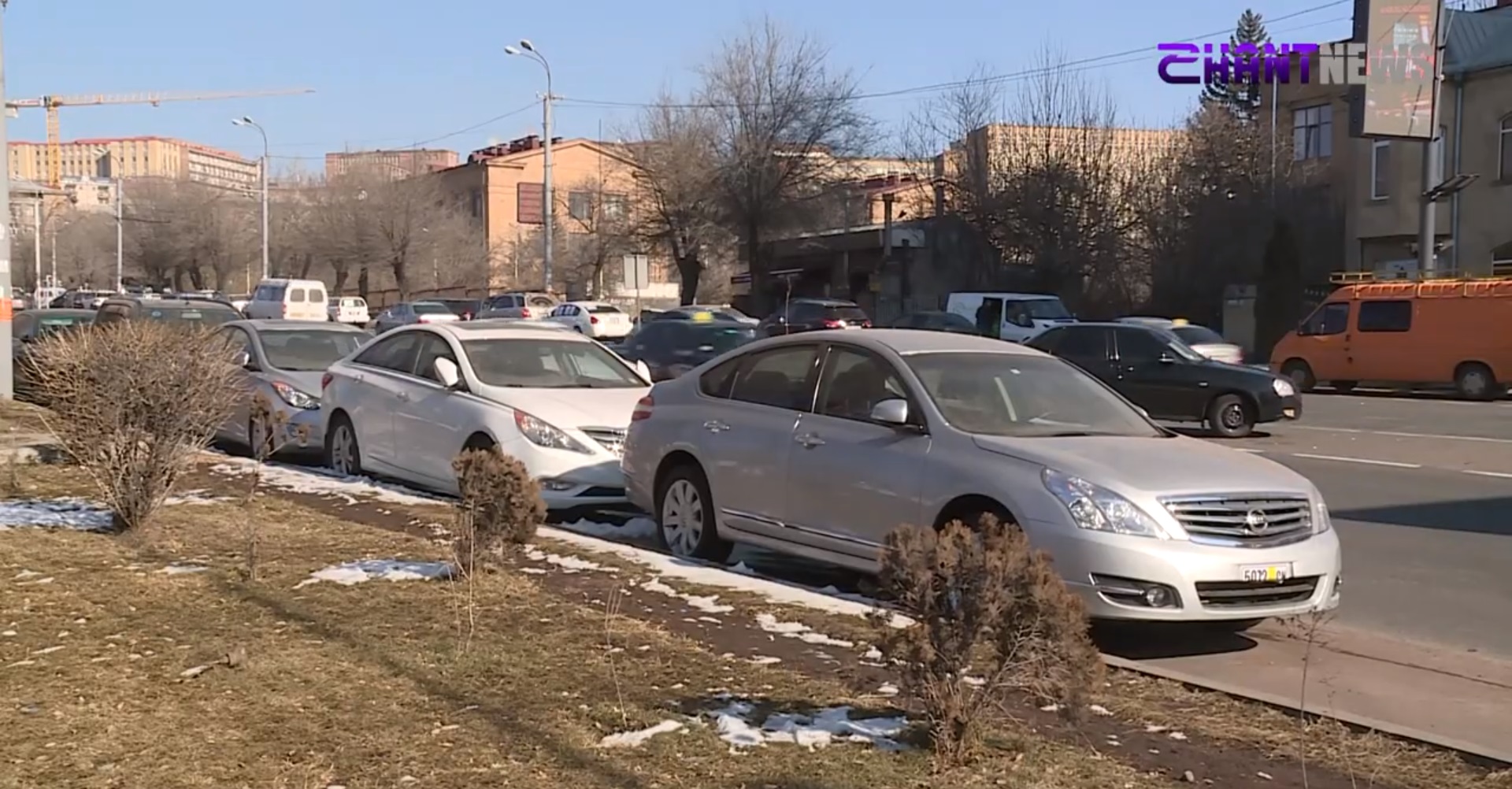 Երևանը՝ «1 միլիոնանոց ավտոշուկա». վաճառվող մեքենաները կայանատեղերի խնդիր են ստեղծում