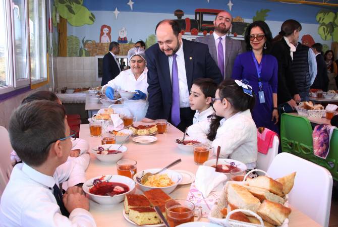 Հայաստանում մեկնարկել է «Կայուն դպրոցական սնունդ» վերափոխման ծրագիրը