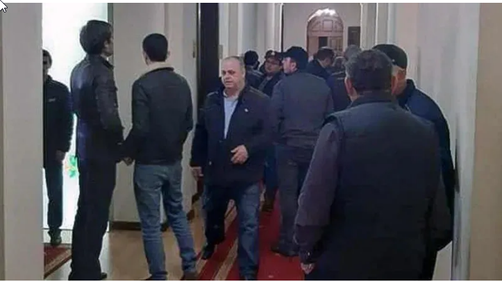 Աբխազիայի նախագահի թեկնածու Ասլան Բժանիայի կողմնակիցները ներխուժել են կառավարության շենք
