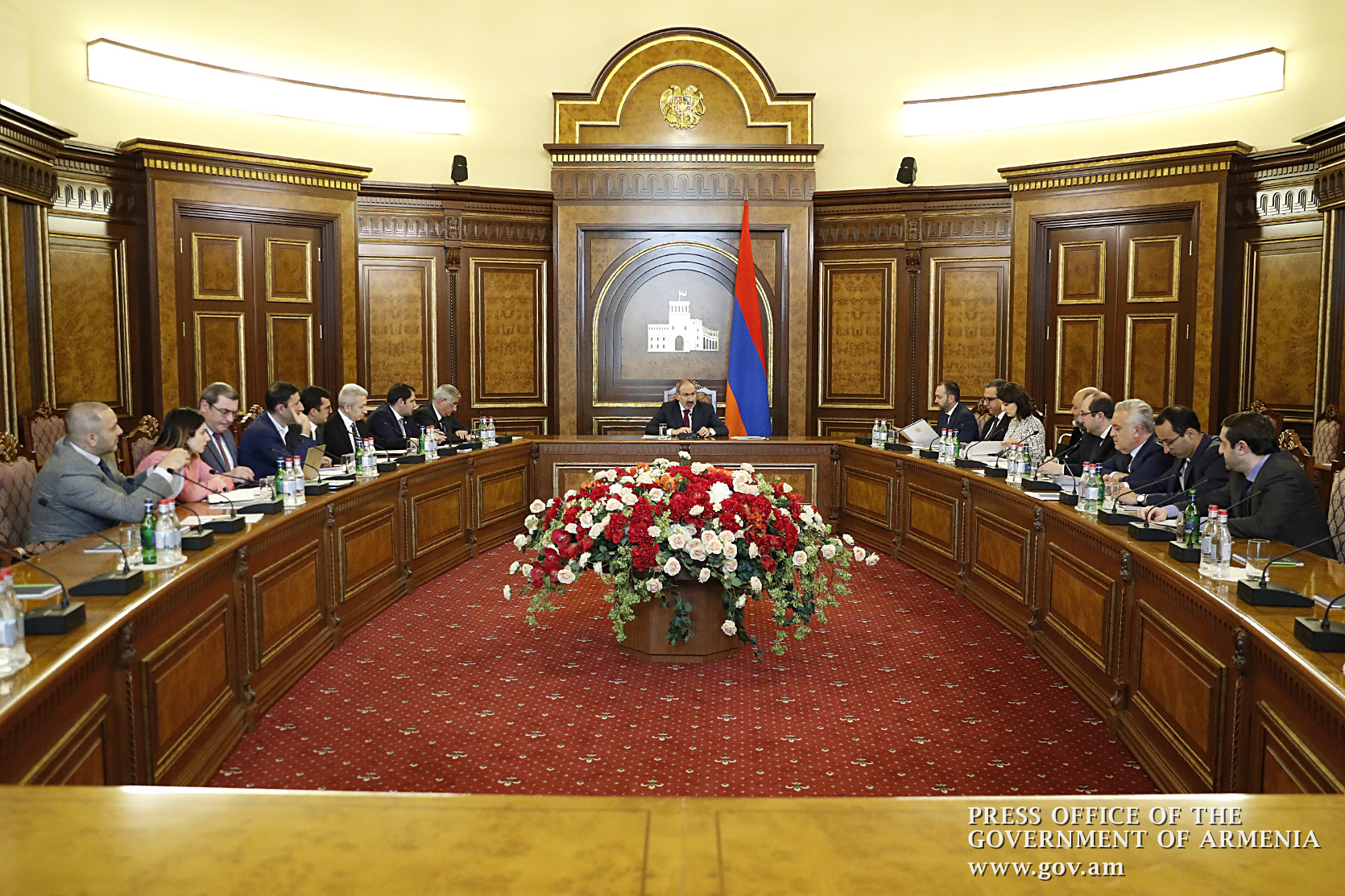 Օժանդակության ծրագրերի հիմքում պետք է դիտարկել զարգացման կոմպոնենտը. վարչապետ