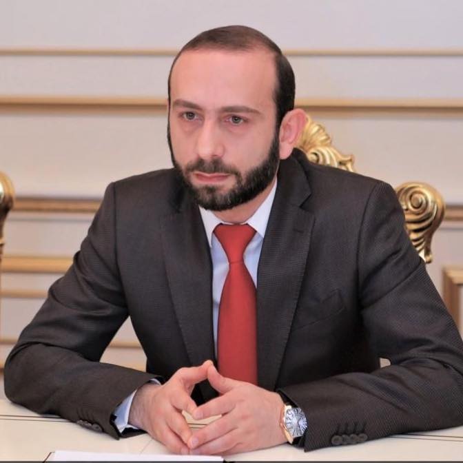 Հորդորում եմ, որ պատգամավորները և ԱԺ աշխատակիցները նվազեցնեն ֆիզիկական հաղորդակցությունը այլ անձանց հետ. Միրզոյան