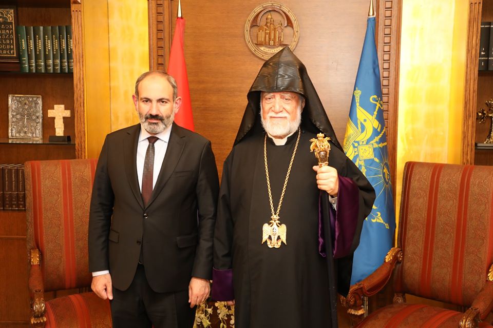 Արամ Ա կաթողիկոս եւ Նիկոլ Փաշինեան հեռաձայնային հաղորդակցութիւն ունեցան «Քորոնա» ժահրին ստեղծած ներկայ կացութեան շուրջ