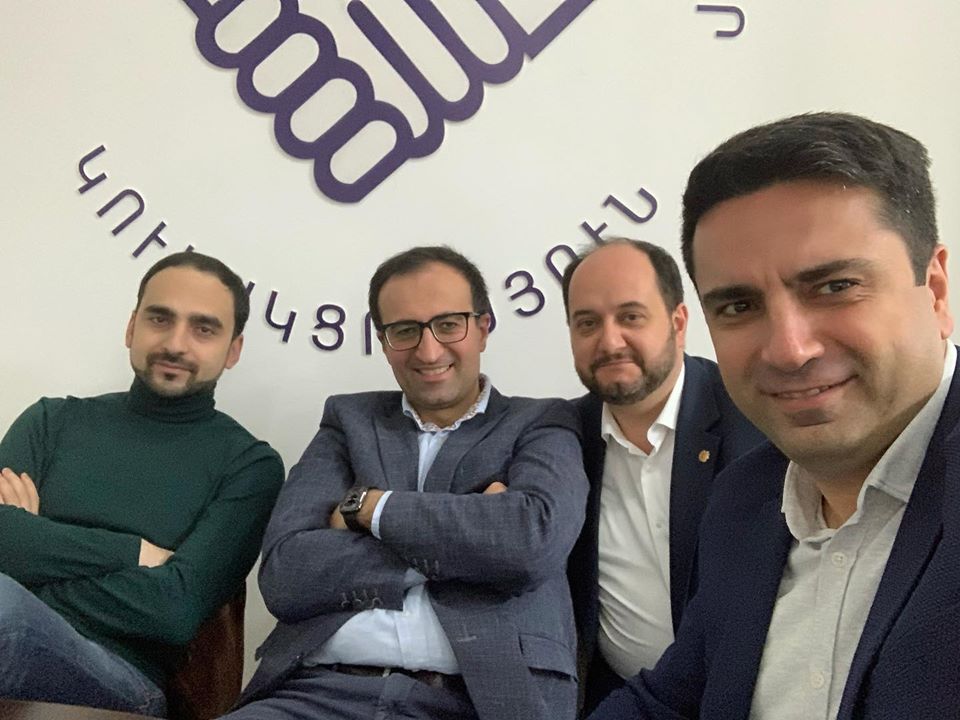 Ամեն բան լավ ա լինելու, շատ․ Ալեն Սիմոնյանը լուսանկար է հրապարակել