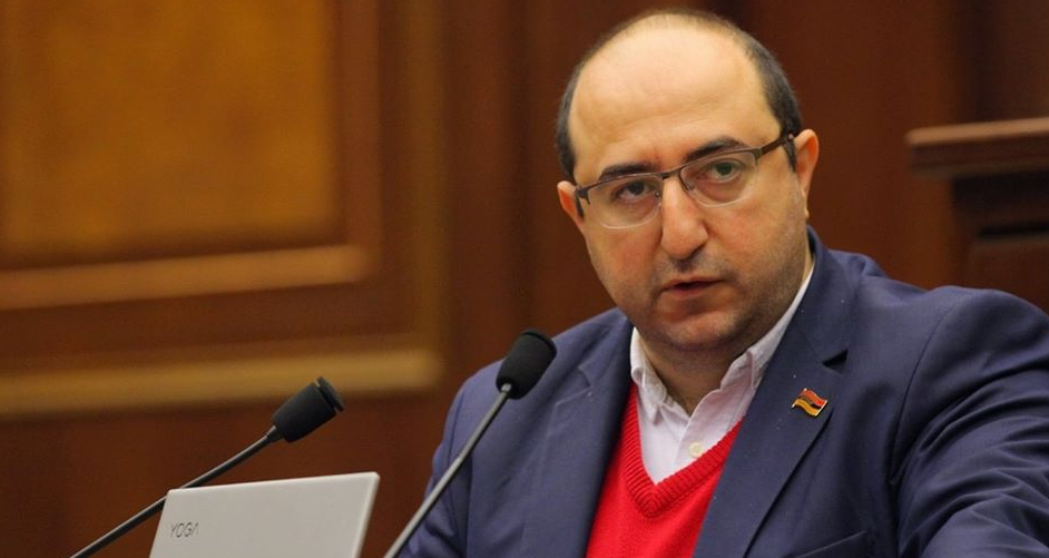 Կորոնավիրուսի ազդեցությունն աշխարհում և Հայաստանում ավելի զգալի կլինի երկրորդ եռամսյակում. Արտակ Մանուկյան