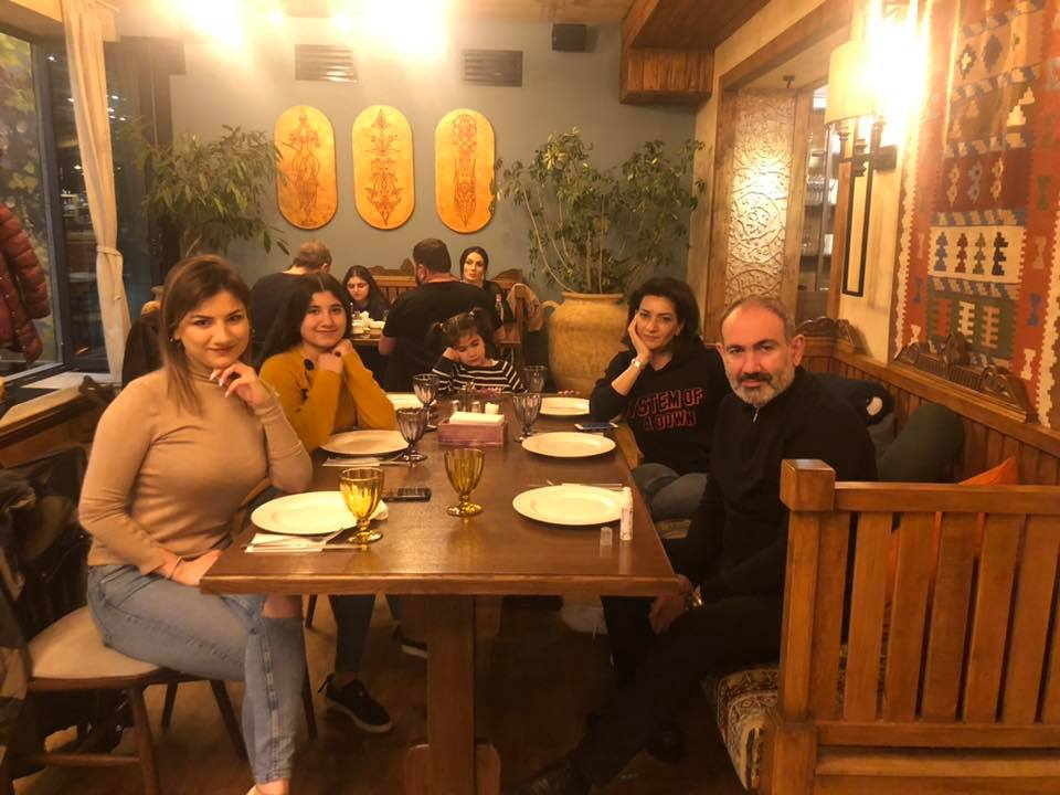 Մտանք ծաղկաձորյան ռեստորաններից մեկը. Նիկոլ Փաշինյան